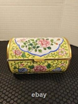 Antique 20th Century Chinese Multi-Color Cloisonne Box with Flower Design Hinged