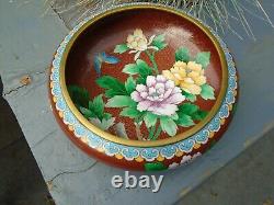 Chinese Cloisonne bowl in lovely condition with flowers and 8 inch diameter
