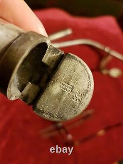 Belle pipe chinoise en cloisonné signée avec accessoires, de la fin du XIXe siècle