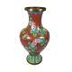 Grand Vase Chinois Ancien En Cloisonné Avec De Grandes Fleurs Rouges Sur Une Base En Bronze, Du Xixe Siècle.