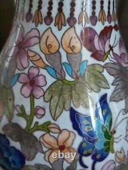 Grand vase papillon en cloisonné chinois