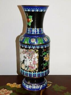 Rare Grand Vase à Chat en Cloisonné de la République Chinoise avec Panneau Peint à la Main en Fleurs