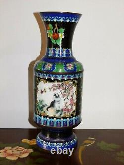 Rare Grand Vase à Chat en Cloisonné de la République Chinoise avec Panneau Peint à la Main en Fleurs