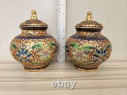 Une paire de vase en jarre émaillé cloisonné chinois vintage fait à la main