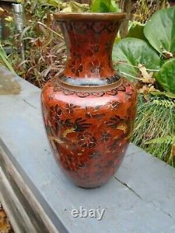 Vase ancien chinois en cloisonné avec dragon sur le côté couleur brun ancien de bonne taille