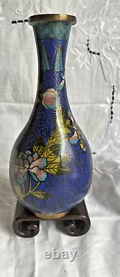 Vase chinois ancien en cloisonné émaillé floral peint à la main en laiton de 17cm