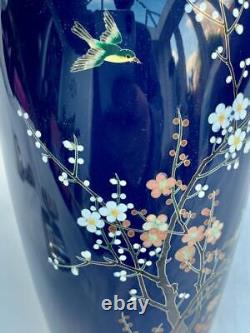 Vase cloisonné monté en argent de la période Meiji japonaise signé extrêmement fin